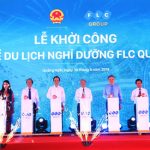Các đại biểu nhấn nút khởi công dự án quần thể nghỉ dưỡng FLC Quảng Ngãi.